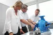 Training session with participants seated at a table while an instructor explains a mechanical seal model placed in front of them.